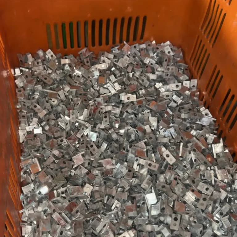 Peças em zamac produzidas para a MettalFleck, vista 2